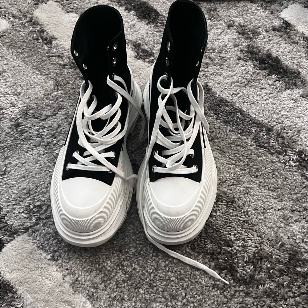 Alexander McQueen Tread Slick Boot